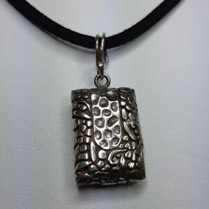 Heavy Sterling Silver Floral Engraved Necklace